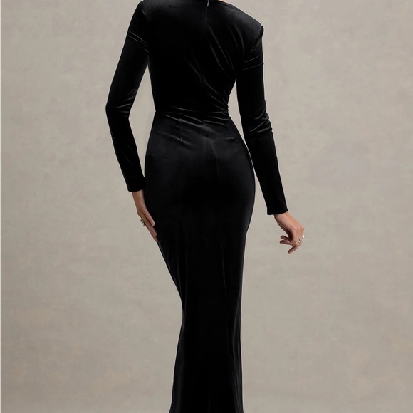 BLACK VELVET CORSET STYLE KNOT MAXI DRESS - Picture 2 of 4